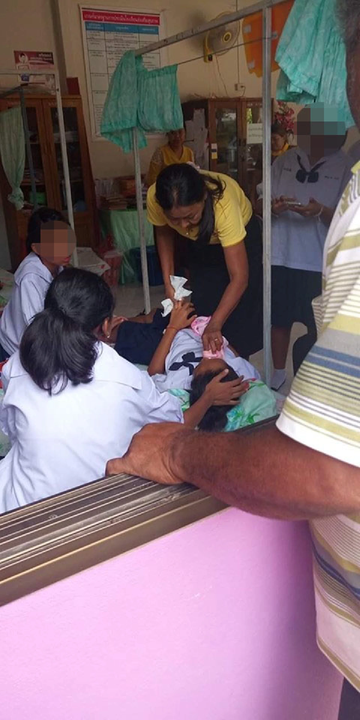 อาการล่าสุดนร.หญิง แนวโน้มตาบอดถาวร