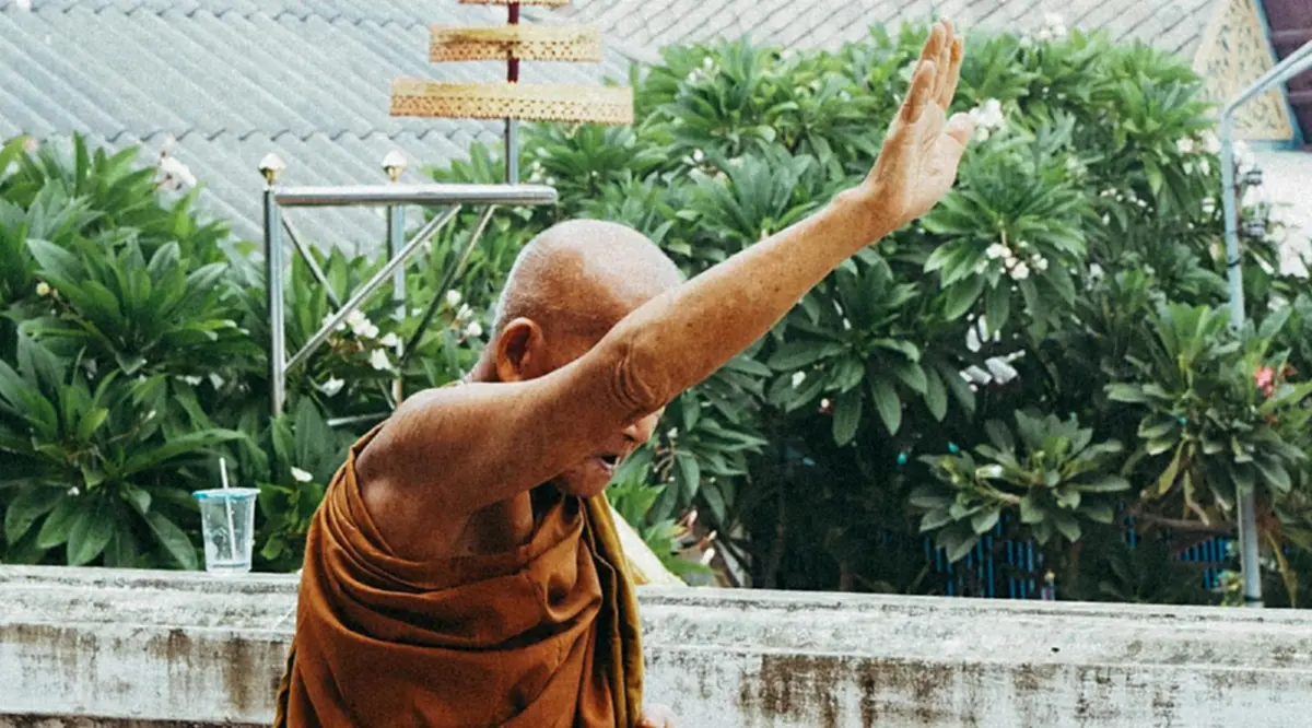 กราบสาธุ!! หลวงปู่ทวนเสกหยุดฝนในงานเททอง ลูกศิษย์เผยเห็นกับตา ทำเอาอึ้งกันทั้งงานบุญ