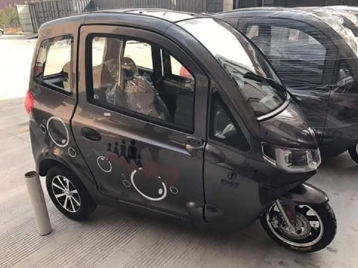 มอไซค์สุดล้ำ มีห้องโดยสาร กันได้หมด ไม่ว่าฝนจะตก-แดดจะออก 