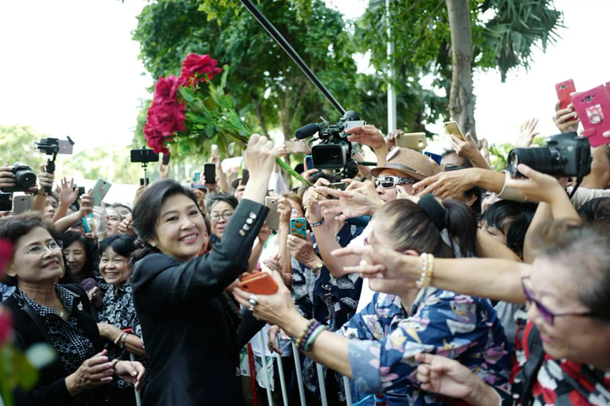 รวมคำทำนายสะเทือนแผ่นดิน "หมอดูอีที" กับดวงเมืองไทย ยิ่งอ่านยิ่งขนลุก... แม่น ไม่แม่นตัดสินเอง!! (รายละเอียด)