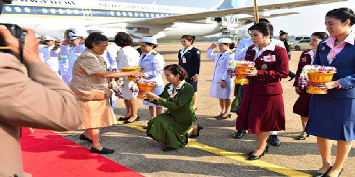 ทรงงานเพื่อปชช.โดยมิเหน็ดเหนื่อย...สมเด็จพระเทพฯทรงออกทุกข์แล้ววันแรก เสด็จปฏิบัติพระกรณียกิจทันที  # ขอพระองค์ ทรงพระเจริญ