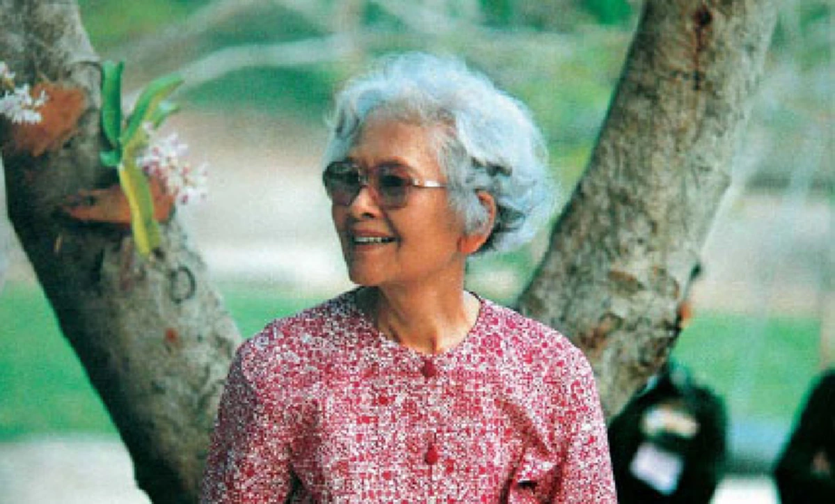 ต้นแบบที่ควรทำตาม!! 7 วิธีการเลี้ยงลูกของ "สมเด็จย่า" น่าทึ่งและทรงคุณค่า ง่ายๆ แต่ผลลัพธ์ดีเยี่ยม