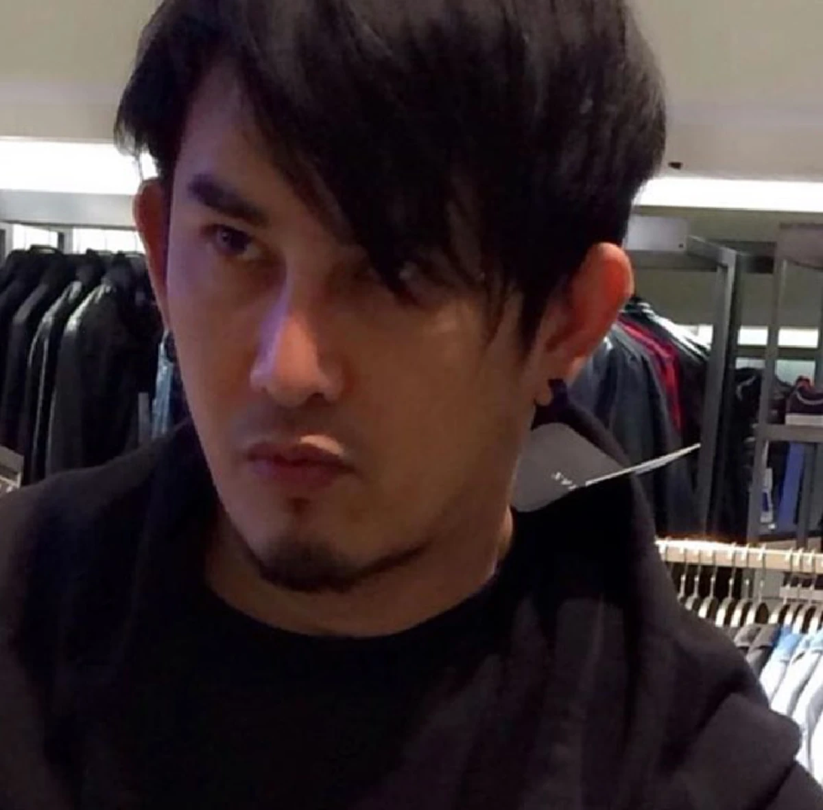 เอาจริง! "พชร์ อานนท์" โพสต์เดือดประกาศหาตัวคนปล่อยข่าวทำหนัง "ทีมหมูป่า" เตรียมดำเนินคดีทางกฎหมาย ลั่นเอาผิดทั้งคนโพสต์และคนเมนต์!!!