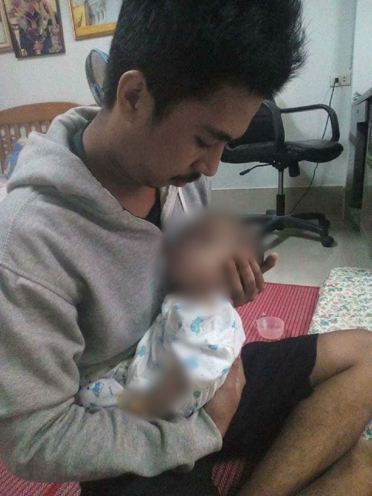 พ่อใบเลี้ยงเดี่ยว เลี้ยงลูกสาวป่วยตั้งแต่5เดือนจนโตน่ารัก ภรรยาไปมีแฟนใหม่ไม่เคยหา กลัวมาฟ้องพรากลูก