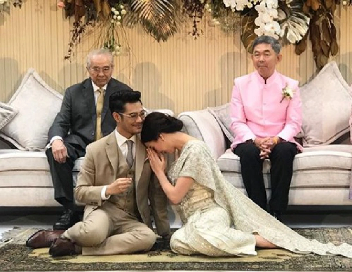 ลีลาเจ้าบ่าว "เนม เก็ตสึโนวา" เต้นคุกกี้เสี่ยงทาย ขอผ่านประตูเงินประตูทองไปหา "ป้อ สารชา" (คลิป)