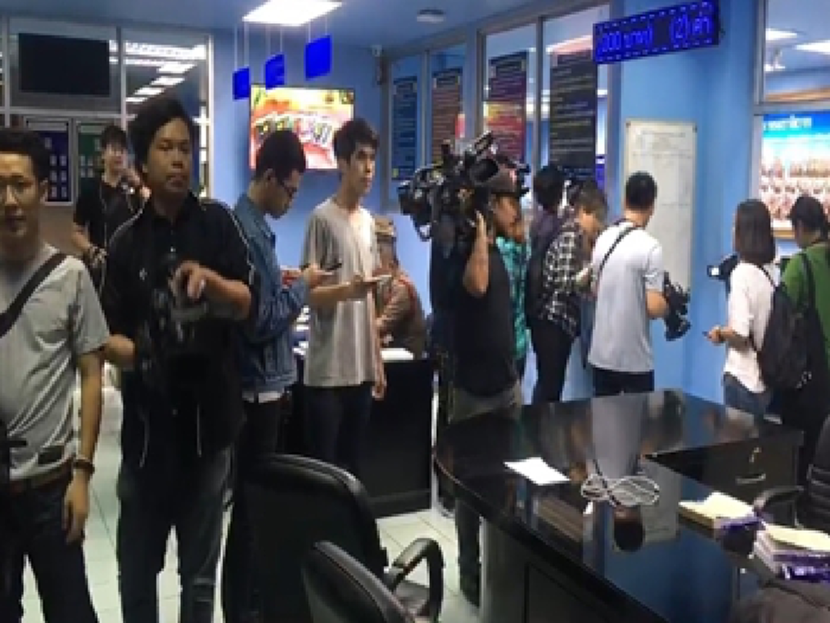 หนุ่มแอบถ่ายใต้กระโปรง ดาราสาวแพทริเซีย เจาะรองเท้าซุกไอโฟน จับได้สารภาพ เป็นโรคจิตชอบทำบ่อย