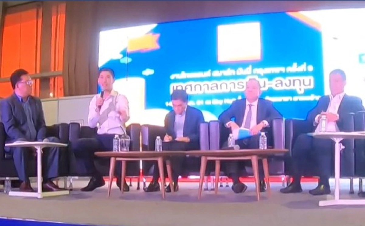 คลิปนาทีธนาธรโดนจุรินทร์น็อกกลางเวที! บังคับคนอื่นเลือกข้าง เจอสวนแบบนี้ไม่ใช่ปชต.แท้จริง