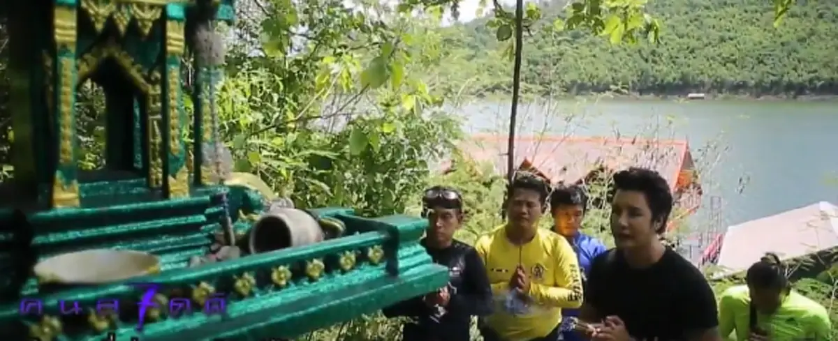 เจอดี!! \"ริว จิตสัมผัส\" บุกท้าพิสูจน์ถ้ำลั่นทม! ลงไปในน้ำลึกหลายเมตร แทบผงะ!! เต็มๆตา ยิ่งกว่าอาถรรพ์ (ชมคลิป)