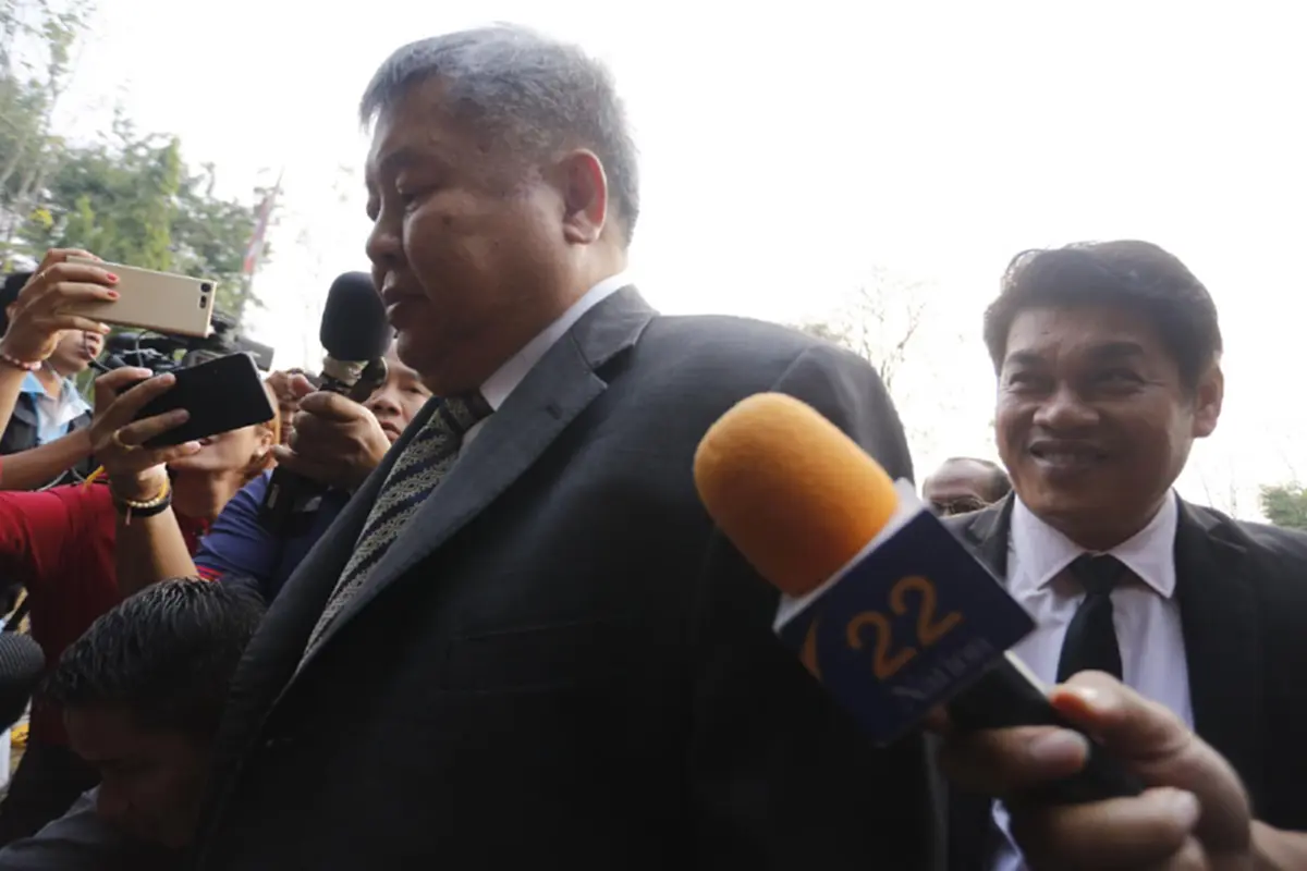 เปรมชัยเดินทางไปยังศาลจังหวัดทองผาภูมิ