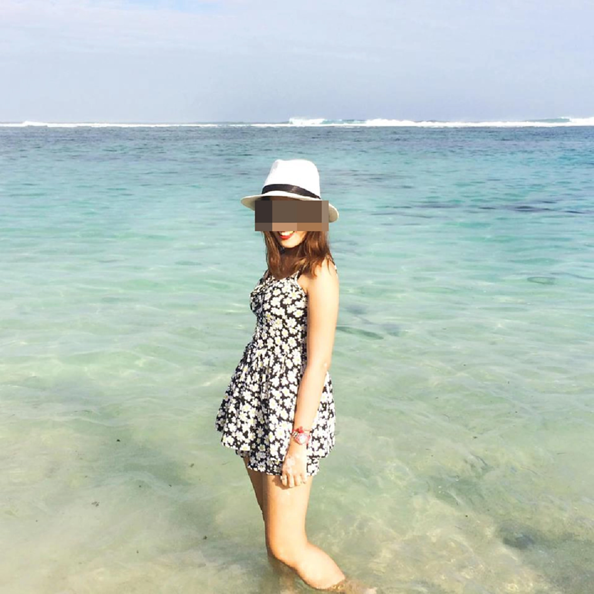 สาวสวย โดนหนุ่มเดินเข้ามาบอก น่ารักจัง ขอจับหน่อย ก่อนจับเข้าไปอย่างแรง