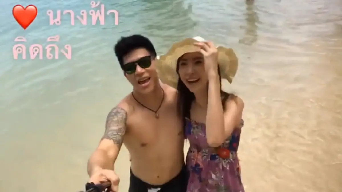 เปิดใจ\"คุณกุ๊ก\"เผยวินาทีก่อนคนรักสิ้นใจ ชูมือบอกทุกคนว่าไหว ก่อนหลับตาและจากไปอย่างสงบ เผยต้นเหตุ แค่ปวดท้องคิดว่าไม่เป็นอะไร.. เป็นอุทาหรณ์