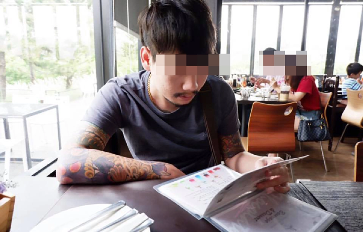 มาเอาเงินที่เราได้เลย! สาวสวยสุดช้ำ แฟนเอาผู้หญิงมากกถึงห้องตัวเอง โดนจับได้หอบข้าวของหนี ตั้งรางวัลนำจับให้ 1 ล้าน!