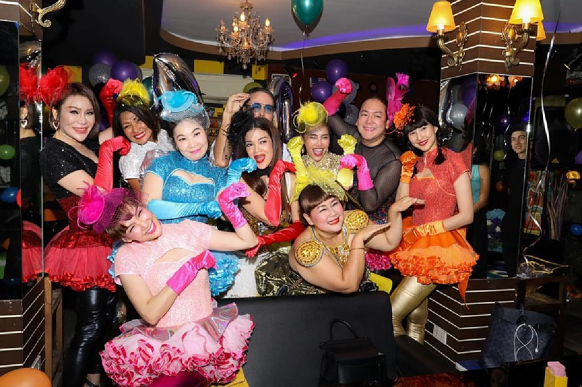 สาวๆ อิจฉาเพียบ "ฮาน่า โพสต์หวาน หลัง "ฮิวโก้" จัดเซอร์ไพรส์วันเกิดให้ ฉลองอายุ 40 ปี