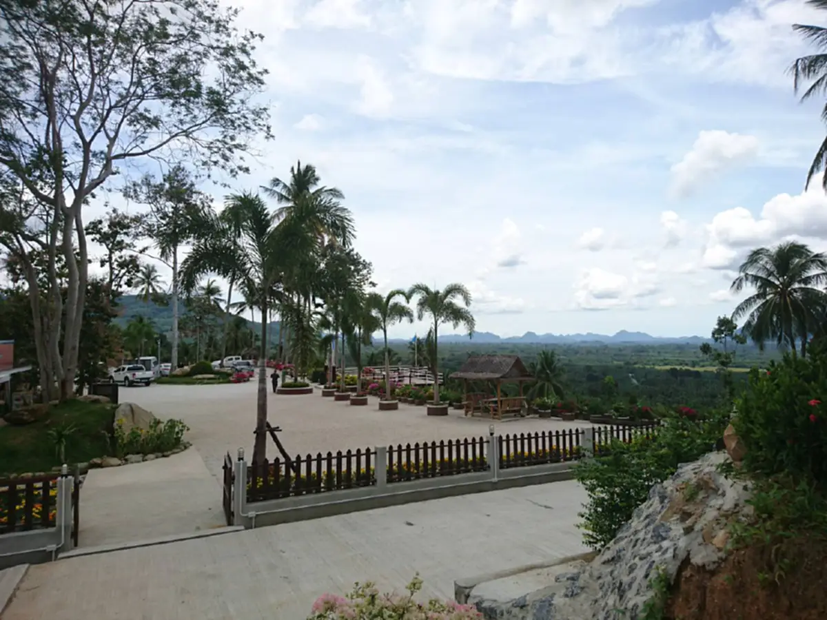 พิธีเปิดหน่วยบริการประชาชน ตำรวจท่องเที่ยวนครศรีธรรมราช(ขนอม)