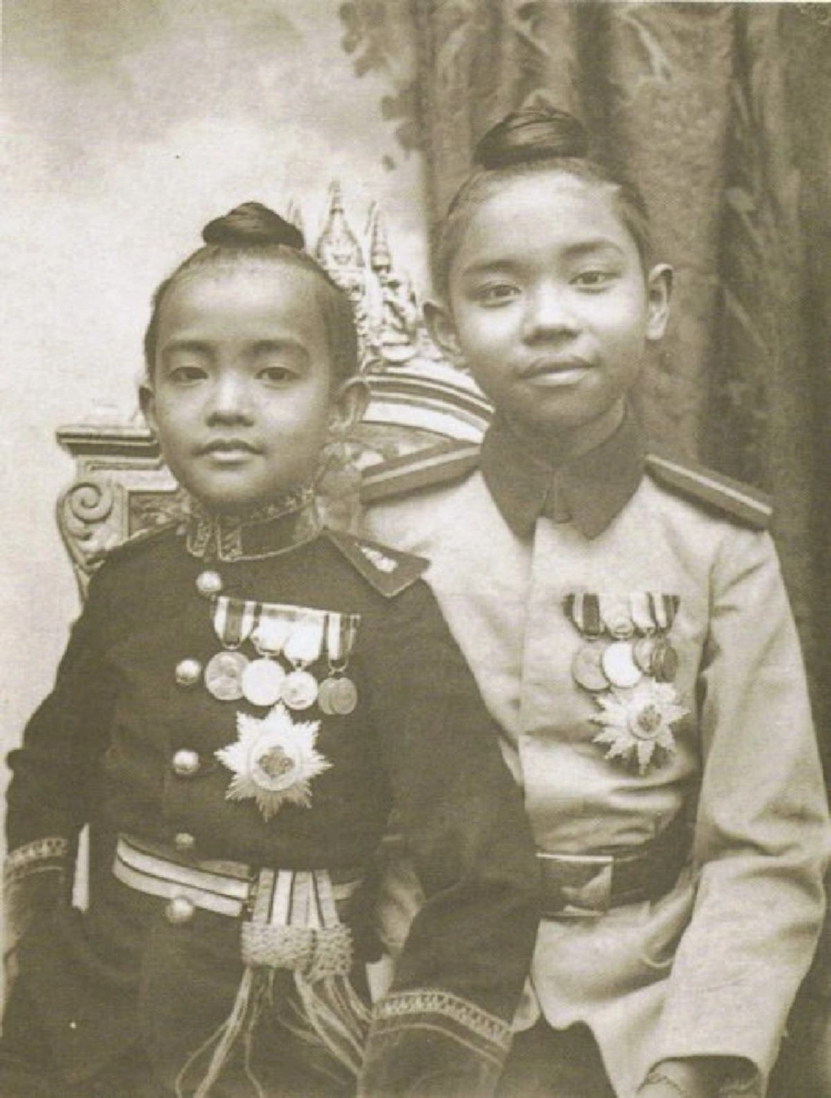 วันร่ำไห้ในแผ่นดิน ร.๕ !! "พระองค์เจ้าชายอุรุพงศ์ฯ" พระราชโอรสอันเป็นที่รักยิ่ง..สิ้นพระชนม์ในวันคล้ายวันพระราชสมภพของพระพุทธเจ้าหลวง