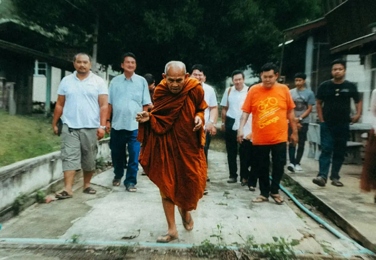 สิ้นแล้ว "หลวงปู่ทวน" เกจิดัง 6 แผ่นดิน อุบัติเหตุพรากชีวิตในวัย 110 ปี เปิดประวัติสุดศรัทธา