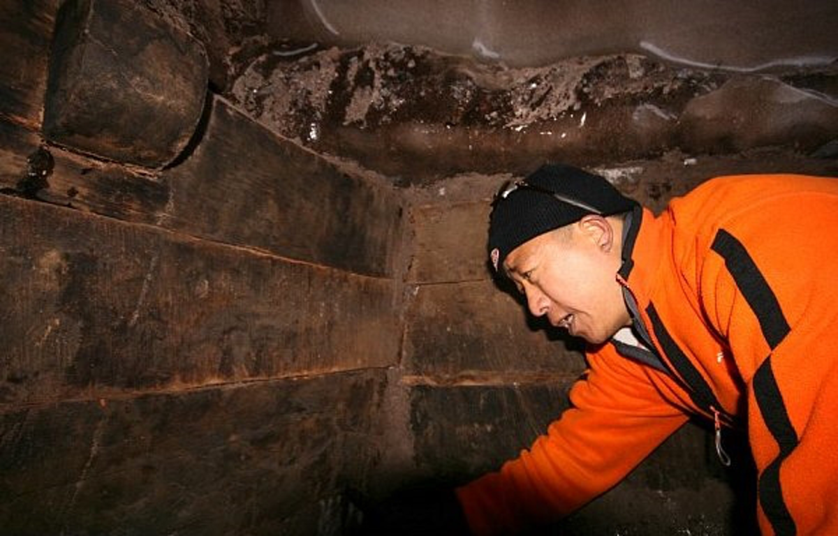 ตำนาน หรือ ความจริง !?! ค้นพบซากเรือลึกลับ สุดปริศนา อายุประมาณ 2,800 ปีก่อนคริสตกาล บนยอดเขาสูง !!! เชื่อ "เรือโนอาห์" !!!