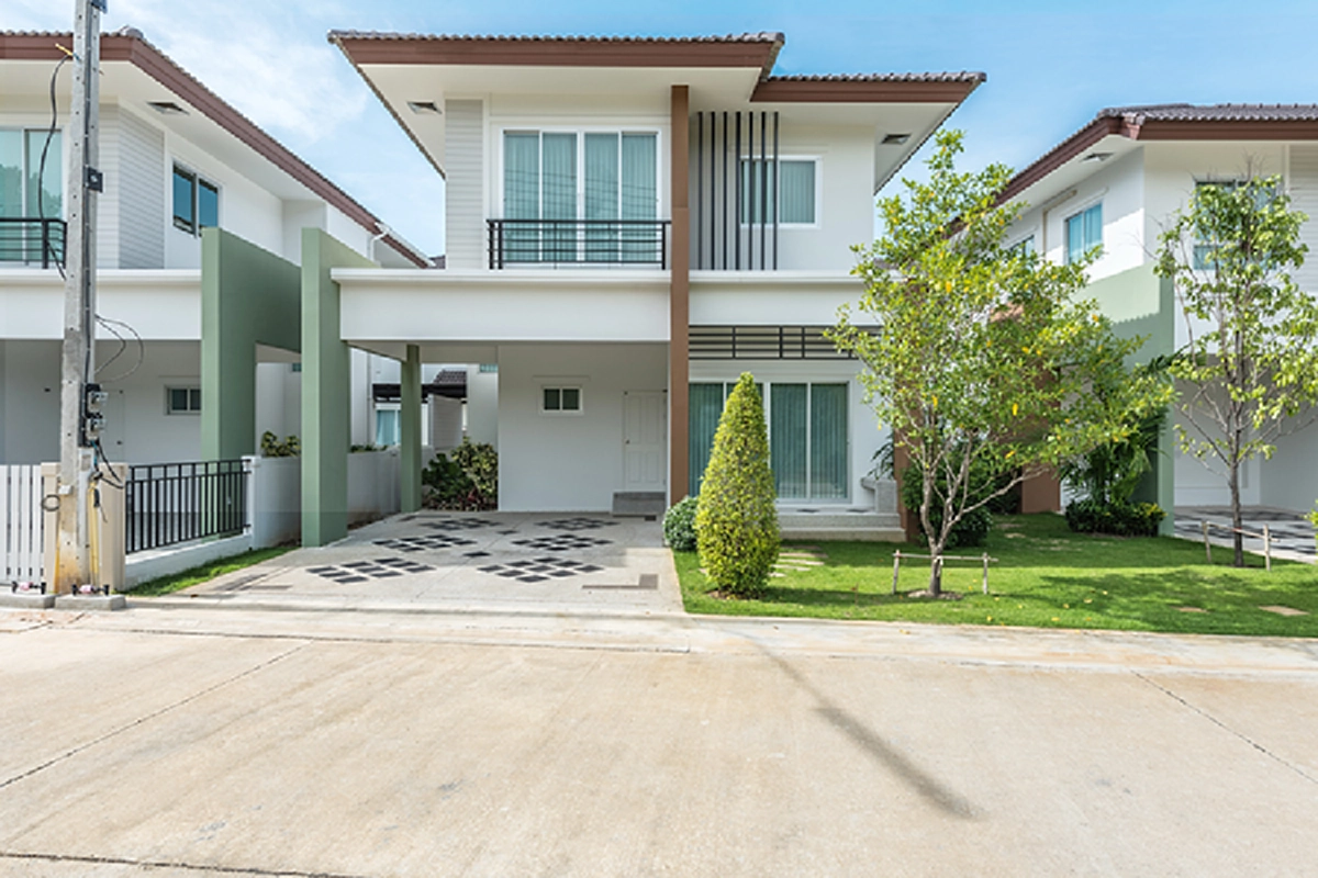 กรมธนารักษ์เซ็นสัญญาผู้รับเหมา สร้างบ้านประชารัฐ 5 จว. แล้ว ราคาต่อหลังไม่เกิน 7 แสน เริ่มเปิดขาย ธ.ค.นี้