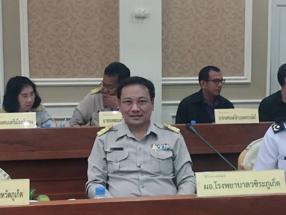 ผอ.วชิระภูเก็ตเผยอาการล่าสุด น้องดีแมกซ์ หายใจเองได้แล้ว พบแผลสุนัขกัดกว่า100หวั่นติดเชื้อ