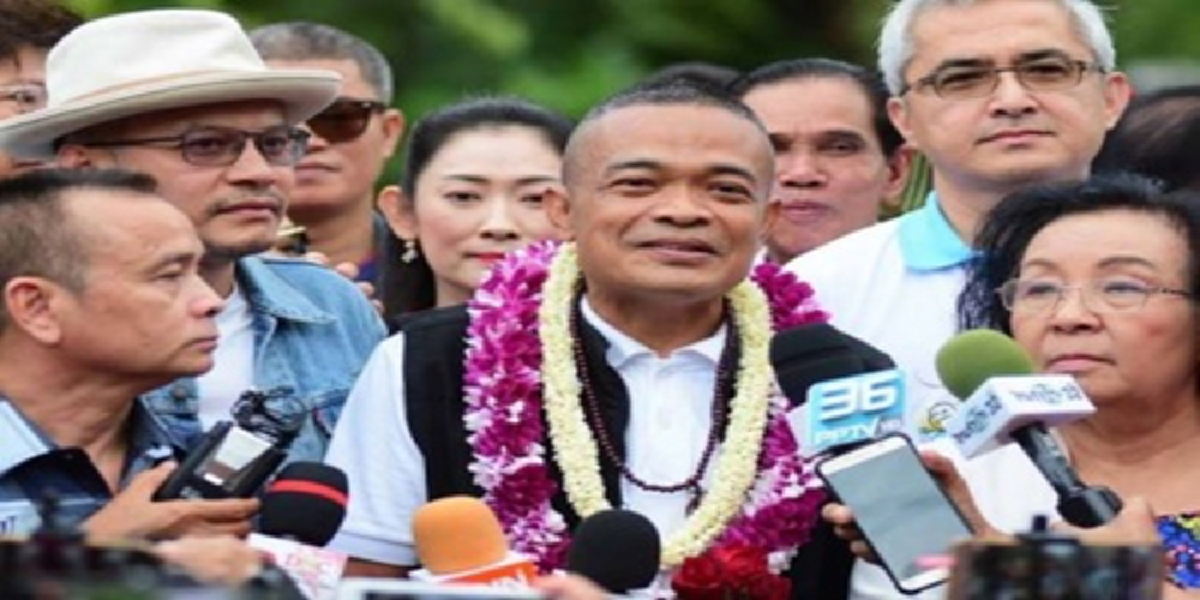 จตุพรขอบคุณประยุทธ์กลับมาเป็นนายกฯ ฟันธง!ธนาธรรวมยังไงก็ไม่ถึง376