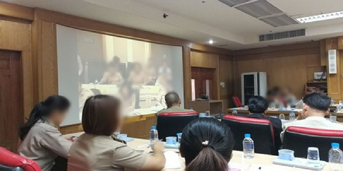 "มันงี่เง่า5พัน3พันก็เอาถ้ามากกว่านี้ยิ่งจะเอาใหญ่ เรื่องนี้ต้องลงโทษ” บิ๊กตู่ฉุนขาด!โกงเงินทอนดอกไม้จันทน์พบ“อปท.”ตั้งงบประมาณของตัวเอง???