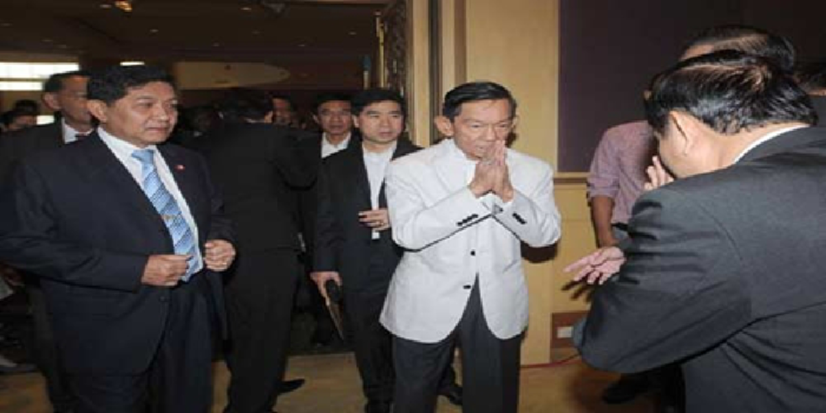 คำถามบางประการตายแล้วก็ตอบไม่ได้ ย้อน11ปี19กันยา คำตอบจากคำถาม ใครอยู่เบื้องหลังรัฐประหาร เสียงจากบิ๊กบังส่งเสธ.หนั่น ดังถึงพล.อ.เปรม ???