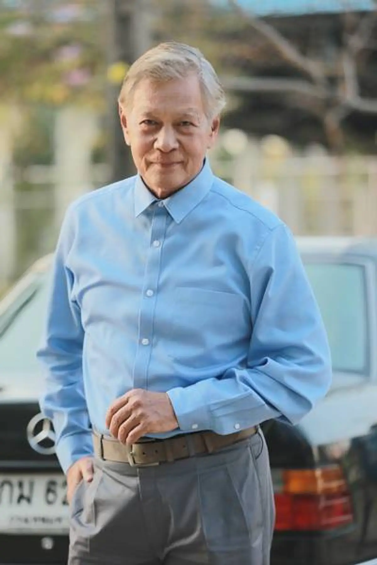 คนทั้งประเทศไม่เคยเห็น!! เผยโฉมหน้า "อดีตนักแสดงหนุ่ม" หล่อ แซ่บ ทำเอาสาวๆกรี๊ดคอแตก ที่แท้คือดาราชื่อดังระดับประเทศ!! (ชมภาพ)