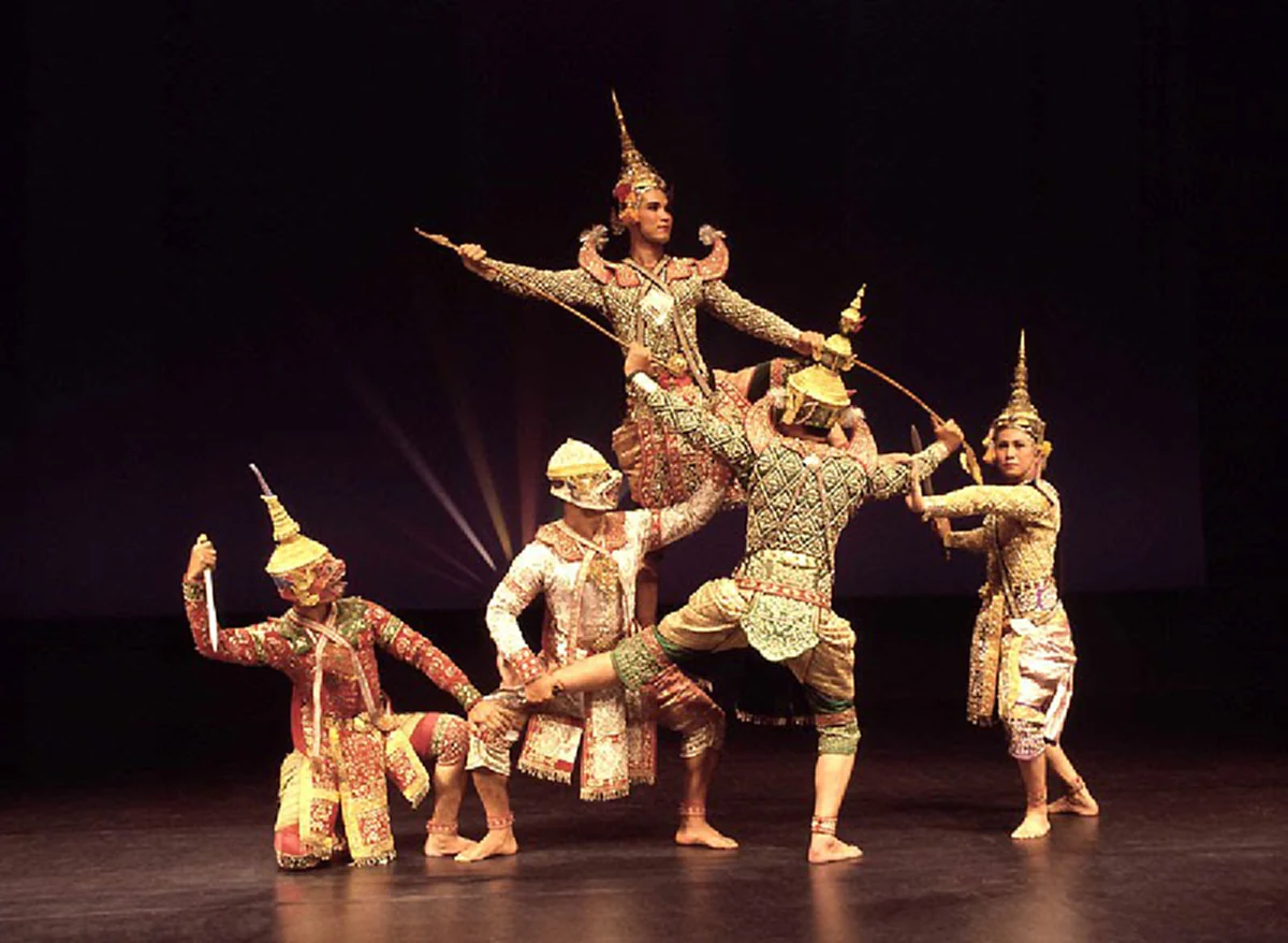 เบื้องหลังโขนไทยสู่มรดกโลก ด้วยพระมหากรุณาธิคุณยิ่งใหญ่พระราชินีในหลวงร.9 ทรงให้พัฒนาการแต่งหน้าโปรดเกล้าฯจัดเครื่องแต่งกายชุดใหม่