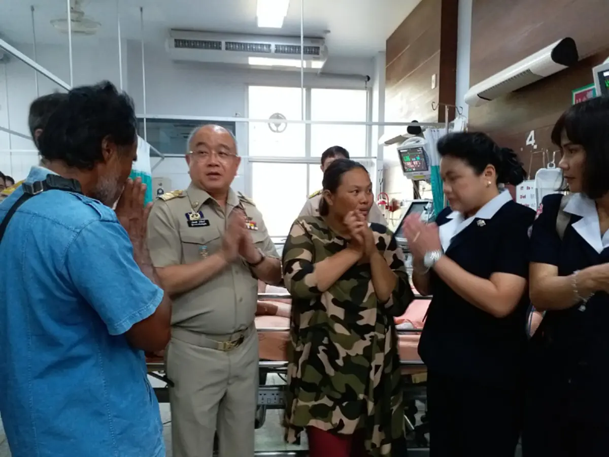 ผอ.วชิระภูเก็ตเผยอาการล่าสุด น้องดีแมกซ์ หายใจเองได้แล้ว พบแผลสุนัขกัดกว่า100หวั่นติดเชื้อ