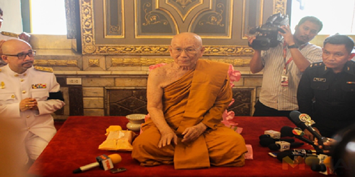 พวกเปรตชิงลงนรก!!!สวดยับกองทัพสื่อแย่งถ่ายภาพ"สมเด็จพระสังฆราช"ทำทุเรศ น่าละอาย ไร้จิตสำนึก "ป๋าเปลว"แนะทำคำสอนไปแปะทุกสมาคมแทนพรบ.สื่อ???