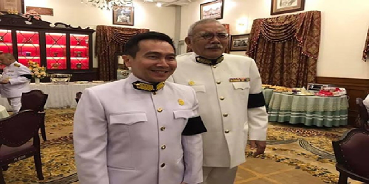 เรื่องเล่าสุดประทับใจ!!!“ในหลวงร.9”พระราชทาน200ล้านให้นร.เด็กดีแต่ยากจน-ทุนหมดให้มาบอก แต่ไม่มีใครกล้ากราบทูล“พระเทพฯ”ทรงรู้จึงพระราชทานแทน