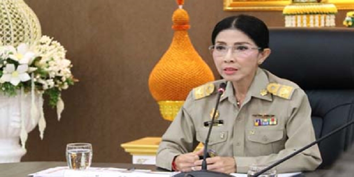 ครั้งแรกเพื่อพ่อหลวง รัฐบาลจัดพิธีบำเพ็ญกุศล กลางคืนจุดเทียนถวายบังคมน้อมรำลึก