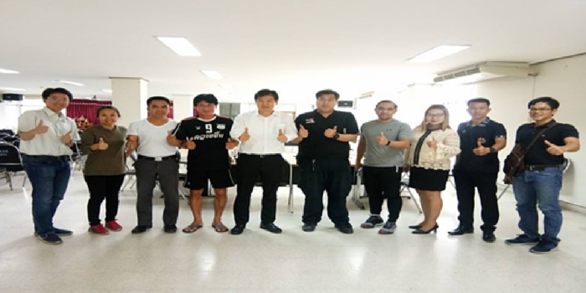 เติมความรัก เพิ่มคนดี...เชษฐ์ ได้รองเท้าวิ่งคู่ใจจากพี่อ่ำ อัมรินทร์ มีคนประเดิมบริจาคแล้ว!เปิดใจ คนดีจิตใจสูงก็เจริญมองโลกแง่ร้ายใจต่ำทุกข์