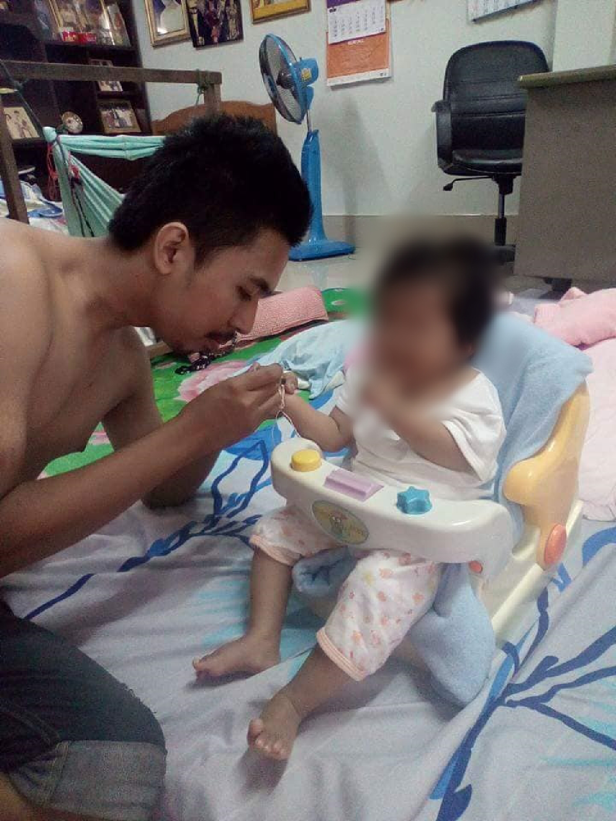 พ่อใบเลี้ยงเดี่ยว เลี้ยงลูกสาวป่วยตั้งแต่5เดือนจนโตน่ารัก ภรรยาไปมีแฟนใหม่ไม่เคยหา กลัวมาฟ้องพรากลูก