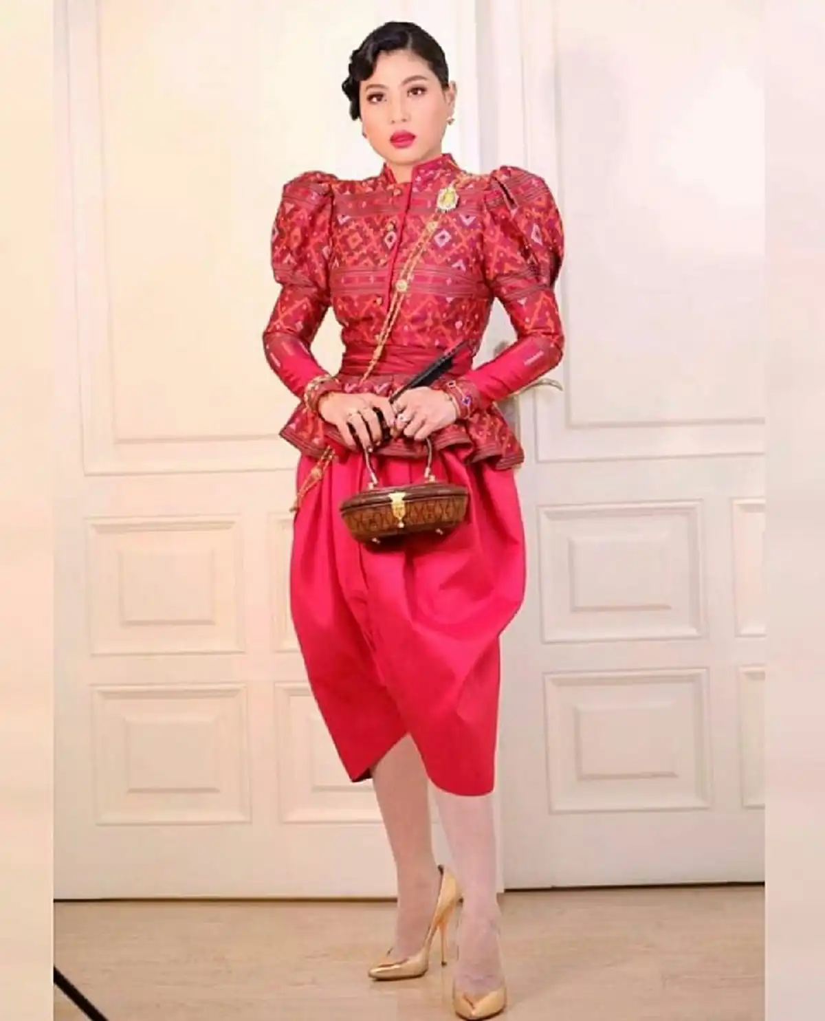 พระองค์หญิง ทรงตามรอยสมเด็จย่า พสกนิกรสุดปลาบปลื้มทรงคล้ายพระอัยยิกามาก