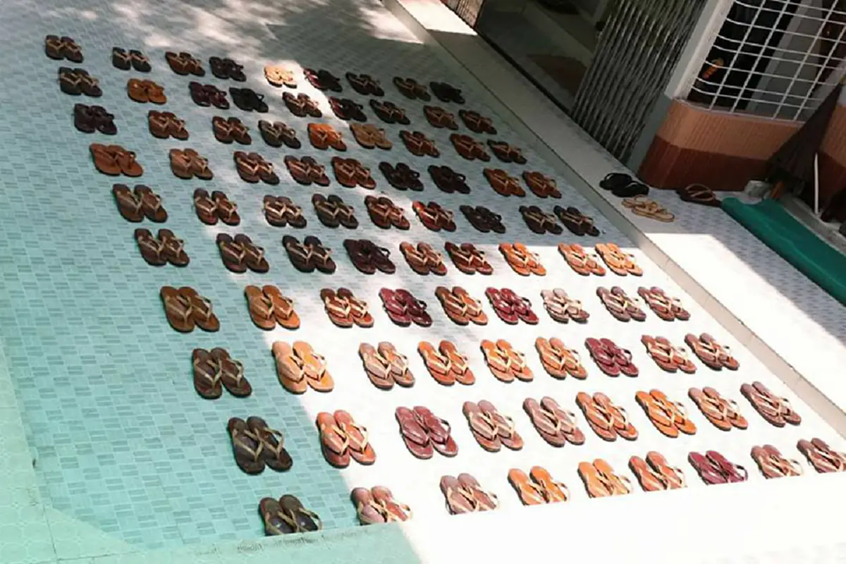 กราบสาธุยิ่ง! ชมวิถีปฏิบัติแม่ชีเมืองสะกาย เป๊ะทุกอย่าง แม้กระทั่งถอดรองเท้า