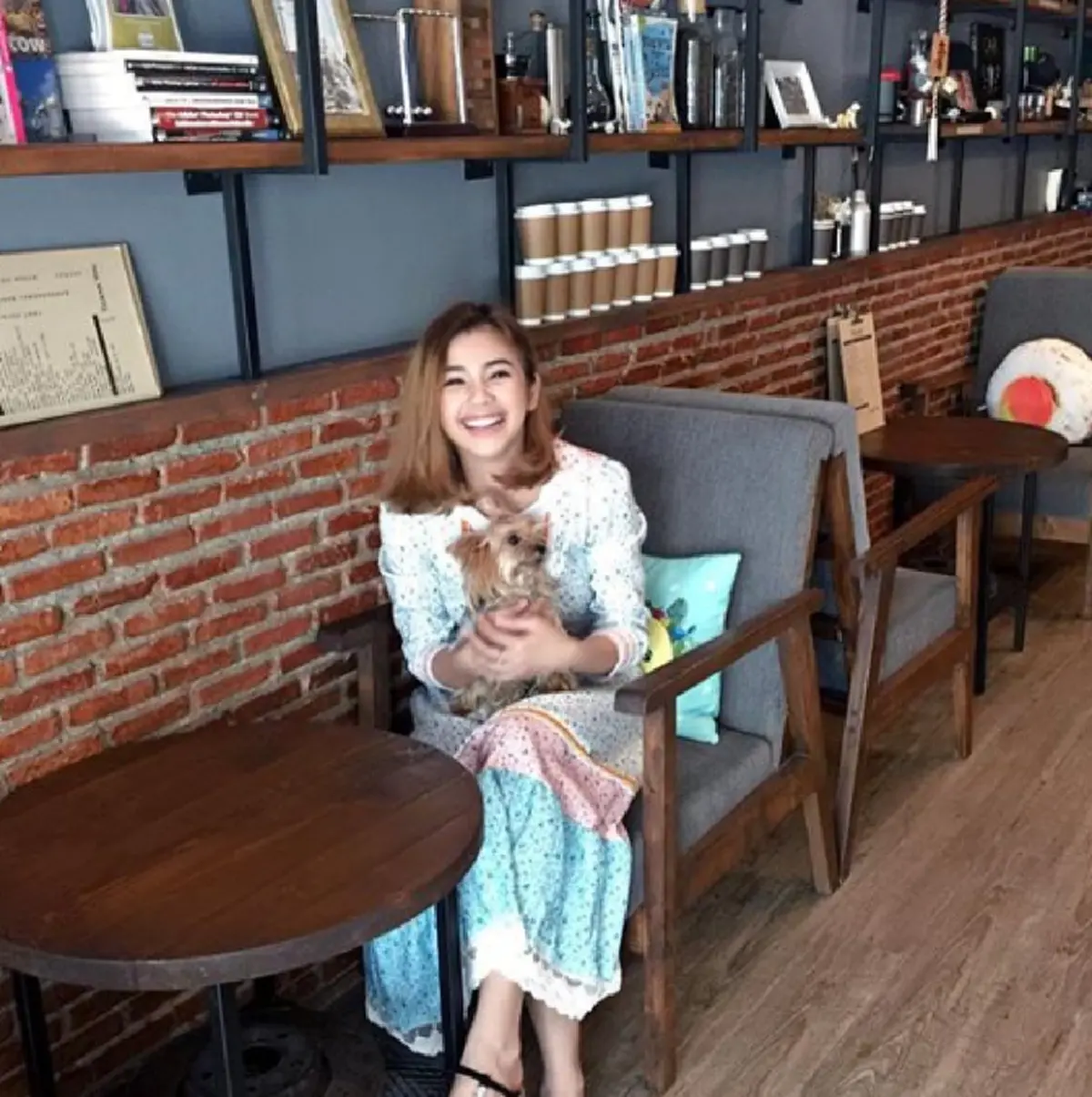 ชีวิตเปลี่ยนสุดขั้ว!! "หนูเล็ก อาร์สยาม"ตอบข้อข้องใจ หลังผันตัวมาเป็นแม่ค้าไลฟ์ขายตุ๊กตา คนเม้าท์ชีวิตดาวรุ่งตกอับ จะจริงหรือไม่..ไปฟังกัน!?