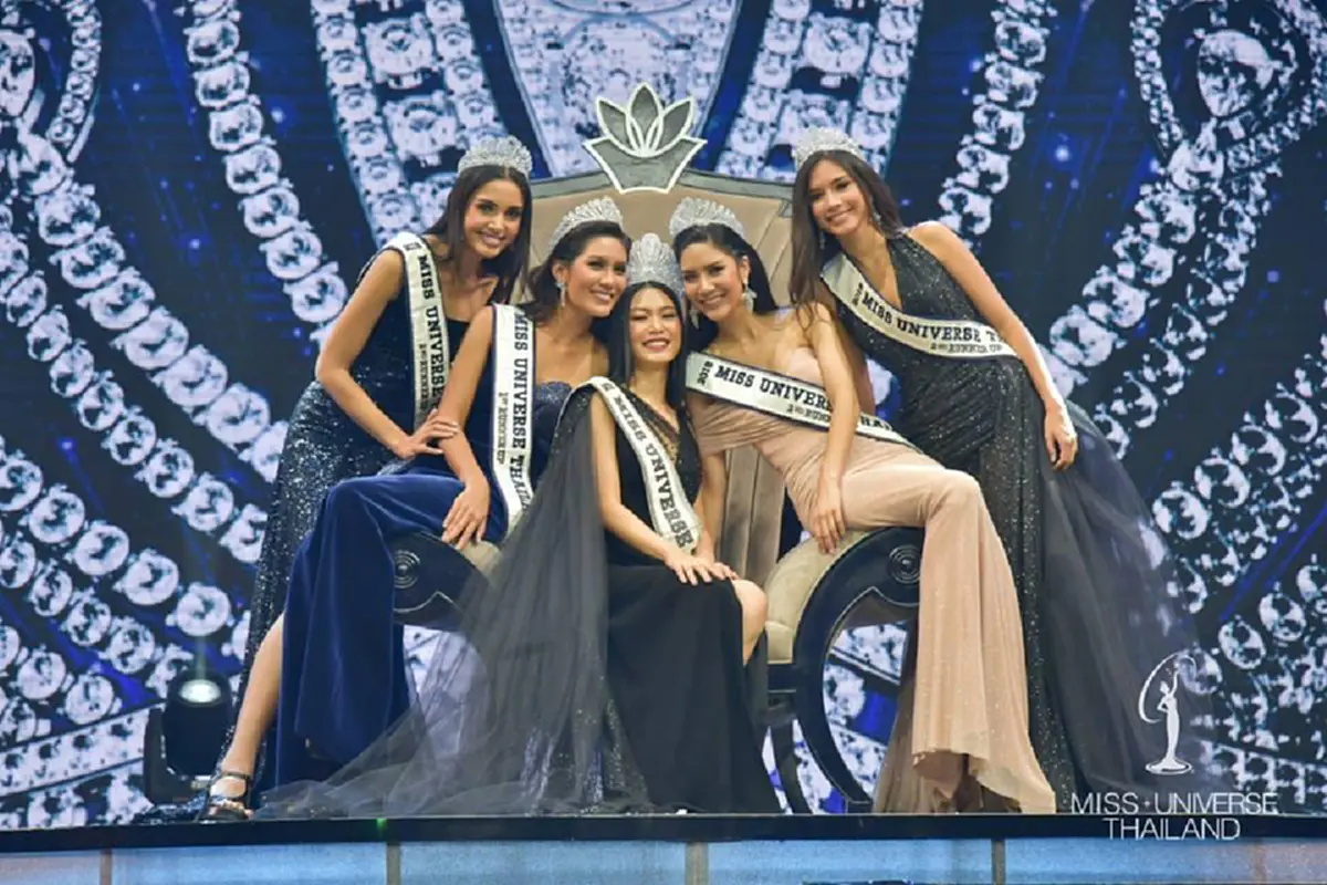 #กว่ามงจะลงไม่ใช่เรื่องง่าย!! เปิดประวัติ "นิ้ง โศภิดา" มิสยูนิเวิร์สไทยแลนด์ 2018 ดีกรีไม่ธรรมดา เข้าใจเลย ทำไมเธอถึงชนะใจกรรมการ !! (คลิป)