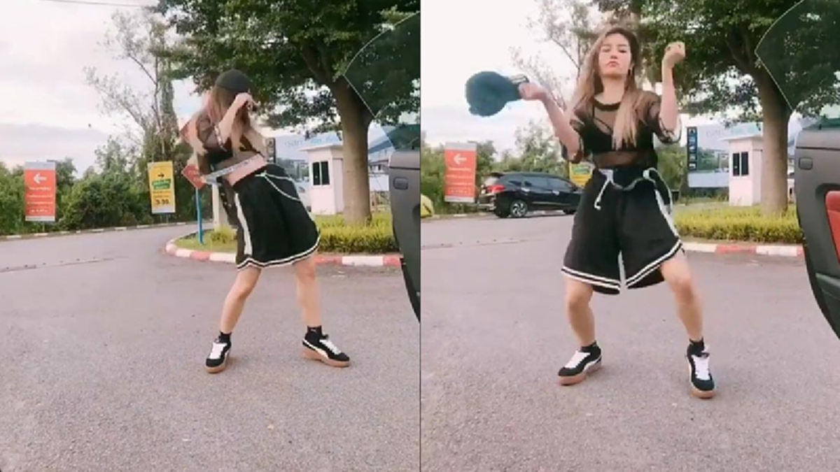 #ไม่สนคนมอง!! นักร้องสาวชื่อดัง "กระแต อาร์สยาม" ถึงกับจอดรถ "เต้นกลางถนน" เมื่อเพลงที่ตัวเองชอบ ดังกระหึ่มขึ้นมา !! (ชมคลิป)