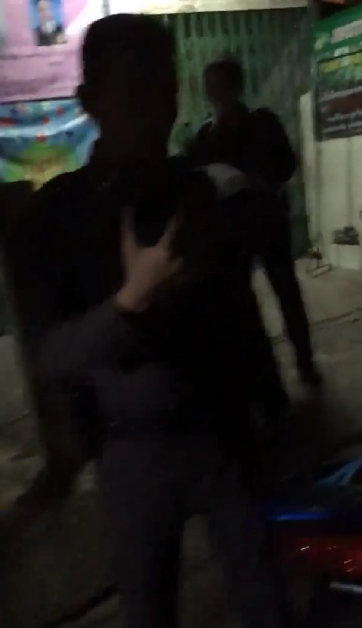 ฉาวอีกรอบ!!!  ชาวเน็ตแฉหนัก...ขอตรวจยา ลามไปใบขับขี่ เอาค่าปรับจนได้ งามหน้าไหมตำรวจไทย งานนี้ใครผิดใครถูกต้องดูเอง!!! (มีคลิป)