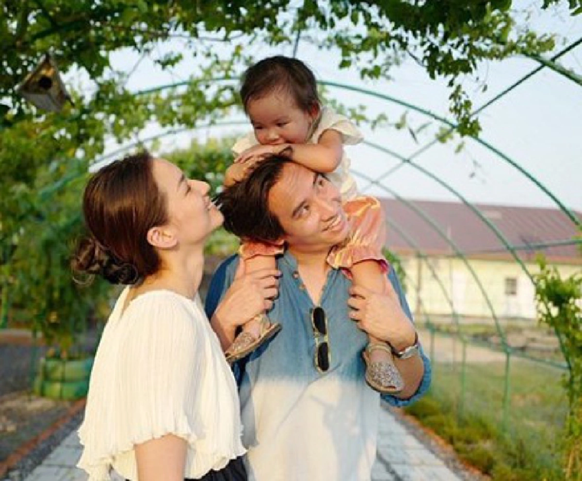 ต่าย ชุติมา โผล่คอมเมนต์ " เป็นห่วง" หลังทิม พิธา ตัดเล็บให้น้องพิพิม