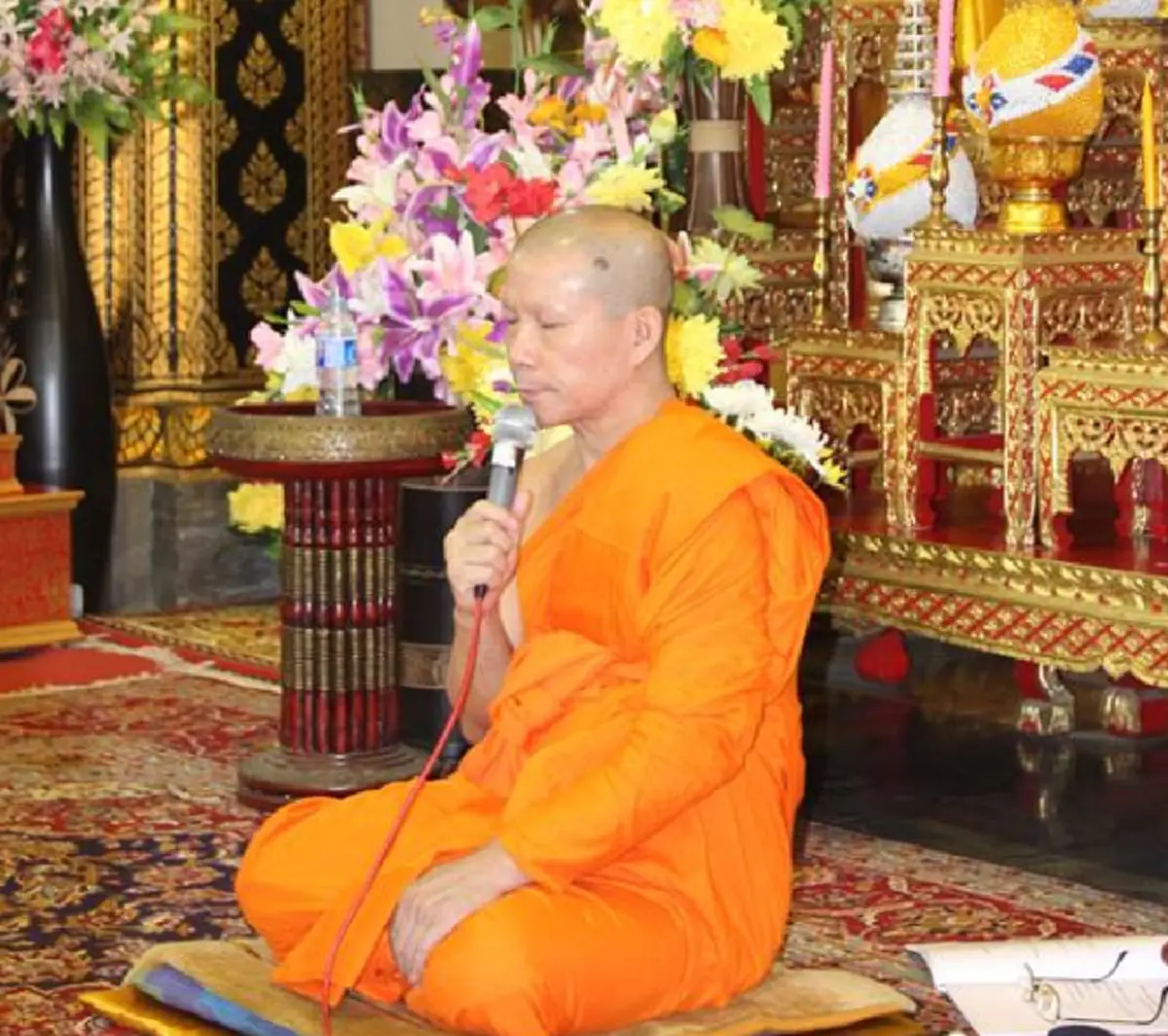 "พระครูเชียงใหม่" ทำนายชะตาบ้านเมืองปี 62 จะเกิดเหตุการณ์แผ่นดินเดือด  ภัยธรรมชาติเสี่ยงเจอพายุ-อากาศแห้งแล้ง