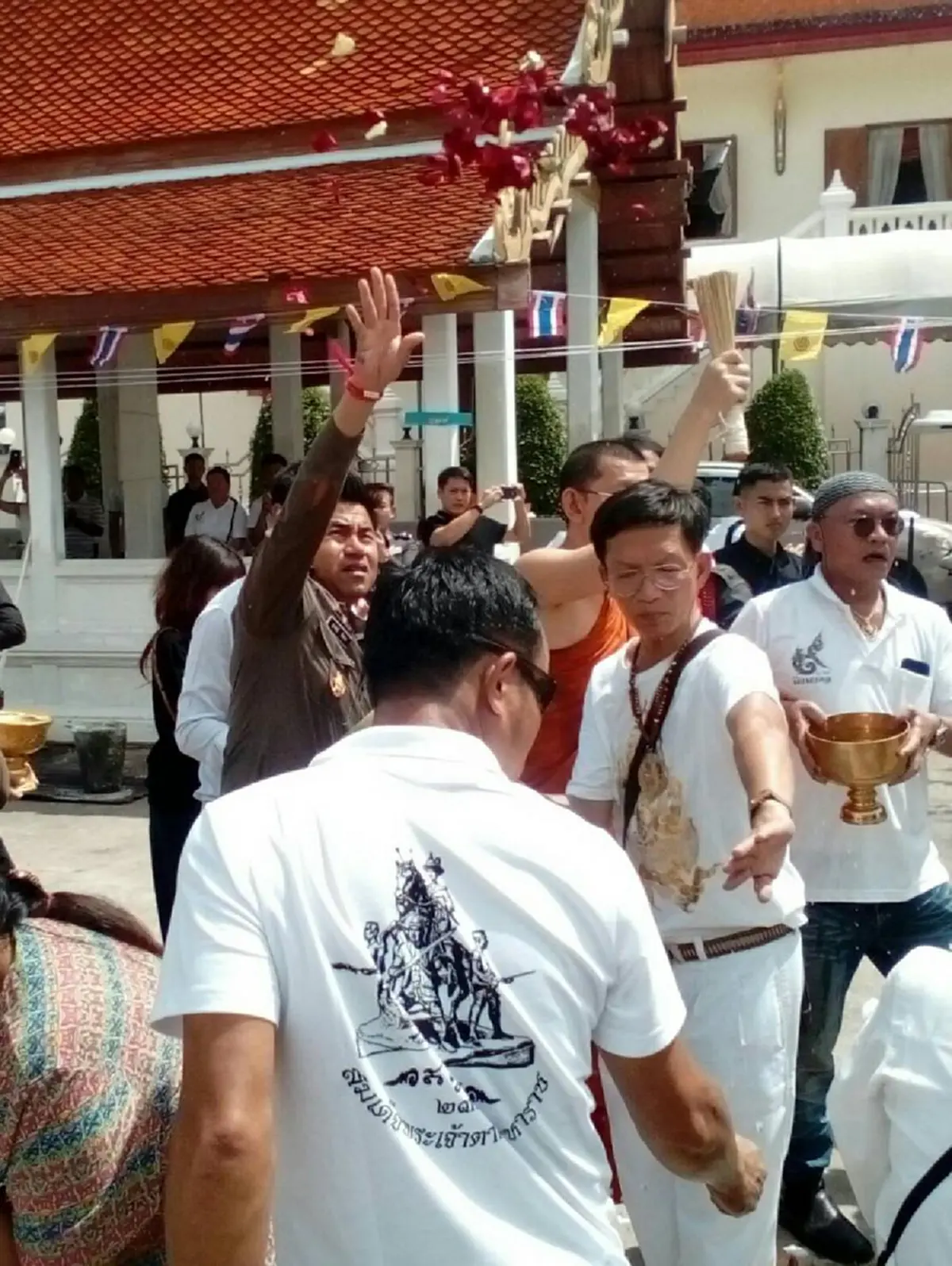 โจ๊กหวานเจ๊้ยบนำทีมนรต.รุ่น47หล่อองค์ สมเด็จพระเจ้าตากสินมหาราช