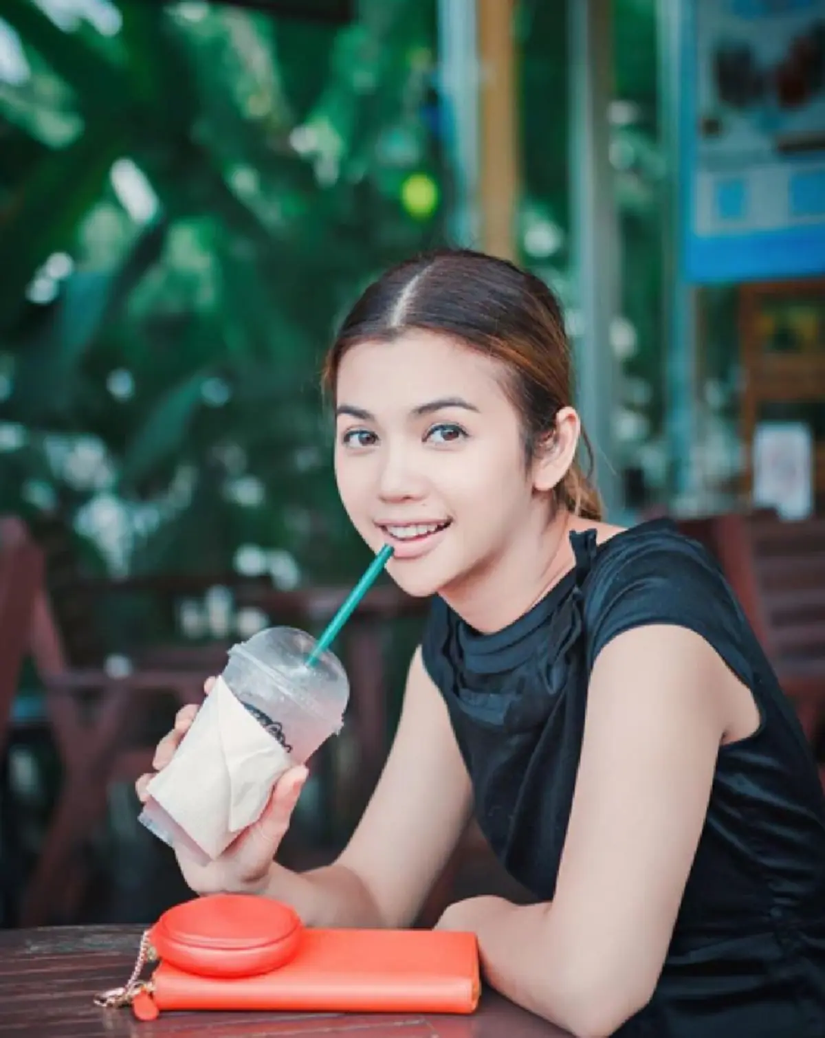 ชีวิตเปลี่ยนสุดขั้ว!! "หนูเล็ก อาร์สยาม"ตอบข้อข้องใจ หลังผันตัวมาเป็นแม่ค้าไลฟ์ขายตุ๊กตา คนเม้าท์ชีวิตดาวรุ่งตกอับ จะจริงหรือไม่..ไปฟังกัน!?