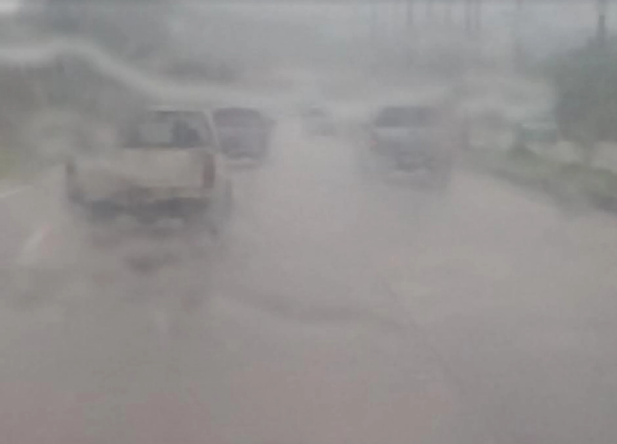 เตรียมรับมือ!! กรมอุตุฯเตือนพื้นที่ต่อไปนี้ ยังคงมีฝนตกหนักถึงหนักมาก ให้ประชาชนระวังอันตรายจากน้ำท่วมฉับพลันและน้ำป่าไหลหลาก (รายละเอียด)