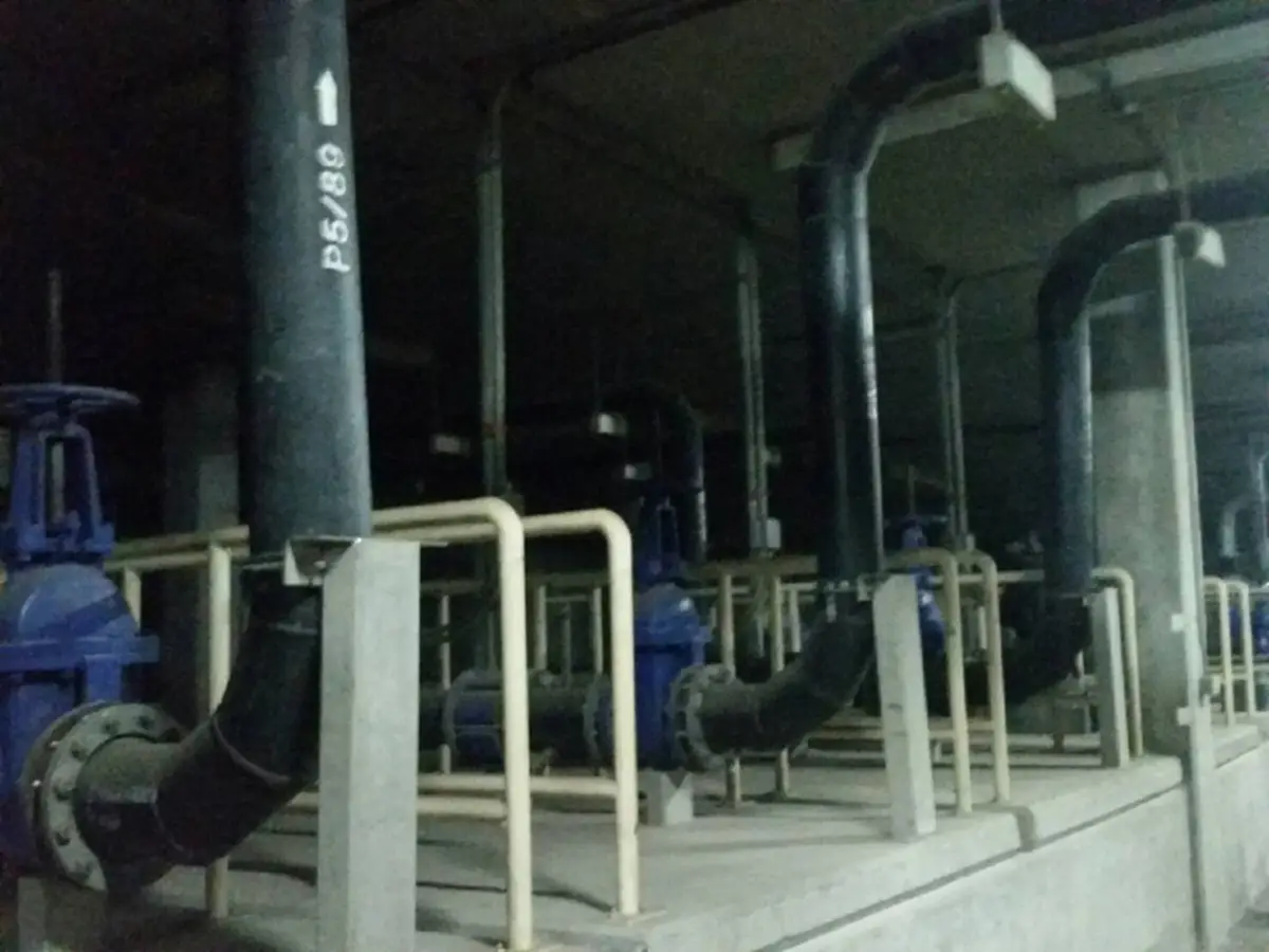 ดีเอสไอเงิบหนัก!! เจอน้ำมันหลายแสนลิตรภายในวัดธรรมกาย?? หลังภารกิจบุกค้น"วัดพระธรรมกาย" ใครเห็นภาพบอกได้คำเดียวว่าเอาเข้าไปได้ยังไง?(ชมภาพ)