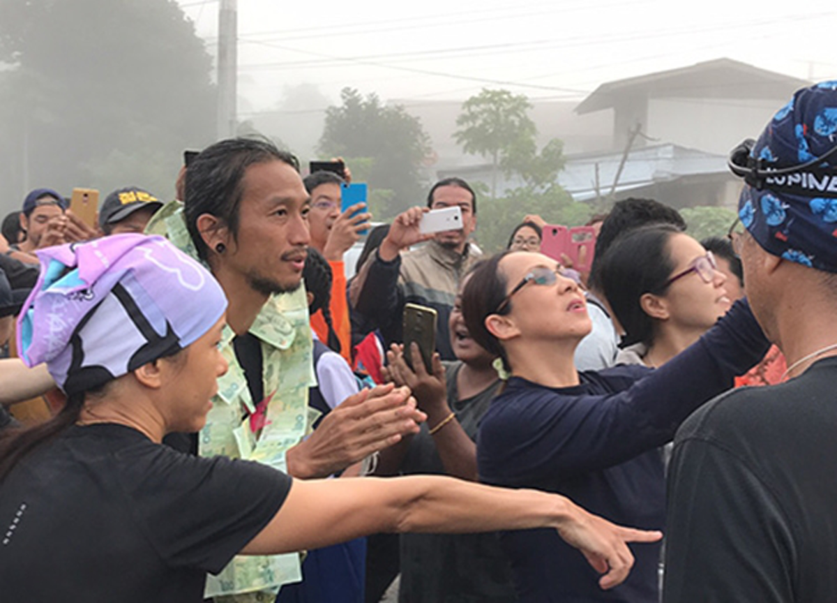 "พี่ตูน...เจ็บหนัก" ขอพัก 2 วัน !!! ทีมงานเผย ตูน บาดเจ็บต่อเนื่องมาหลายวันแล้ว...วอนคนไทย "อย่าทำร้าย...วีรบุรุษ" !!!