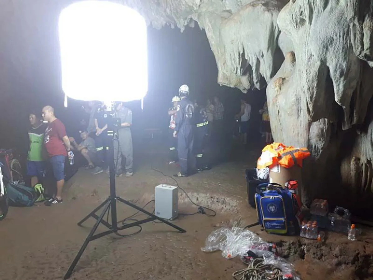 อนาคตของประเทศ! เปิดคลิปเด็กๆ "ทีมฟุตบอล" ก่อนหายตัวเข้าไปในถ้ำหลวง.. ยิ่งดูยิ่งซึ้ง กลับมากันได้แล้ว!? (ชมคลิป)