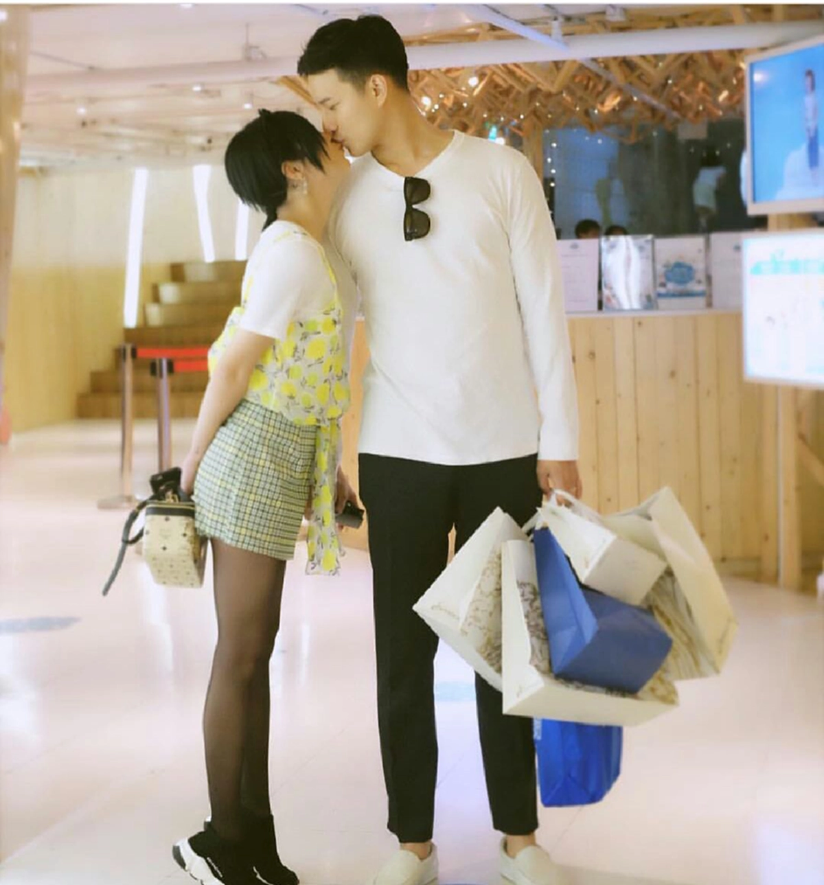 นั่งดูทั้งน้ำตา!! "กุ๊บกิ๊บ" เผยความในใจที่อัดอั้นมานาน หลังรู้ว่า  "บี้ เคพีเอ็น" ตกรอบ อ่านแล้วซึ้งสุดๆ รู้เลยว่าทั้งคู่รักกันมากขนาดไหน