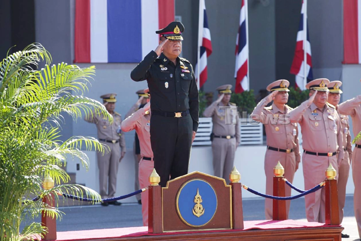 ผบ.สส. ชื่นชม เชื่อมั่นยก ผบ.ทร.ทหารดีเยี่ยม  จงรักภักดี-ยึดมั่นในเกียรติยศของทหารเรือ!